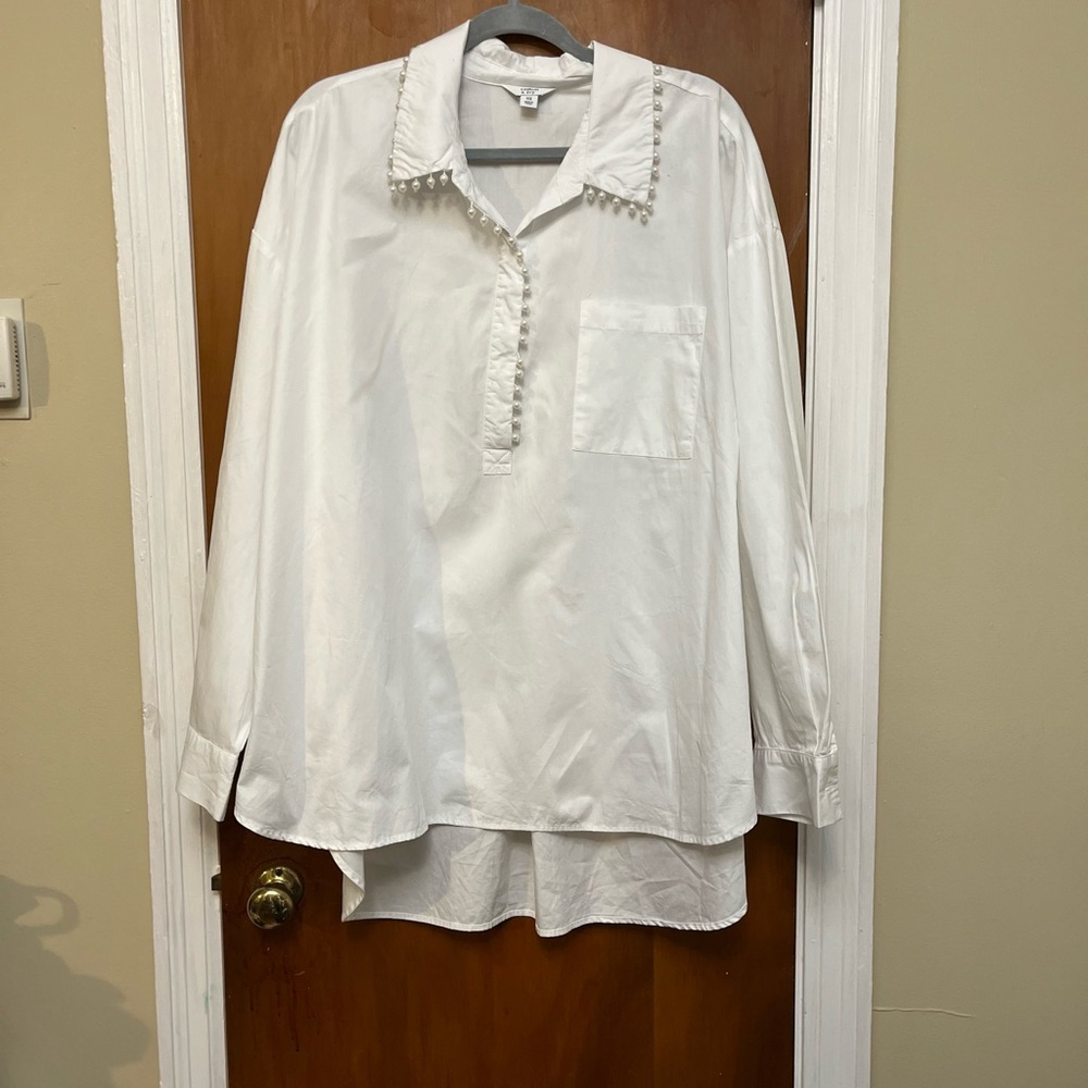 Crown & Ivy White Button-Down Shirt with Pearl Accents Plus Size 3X